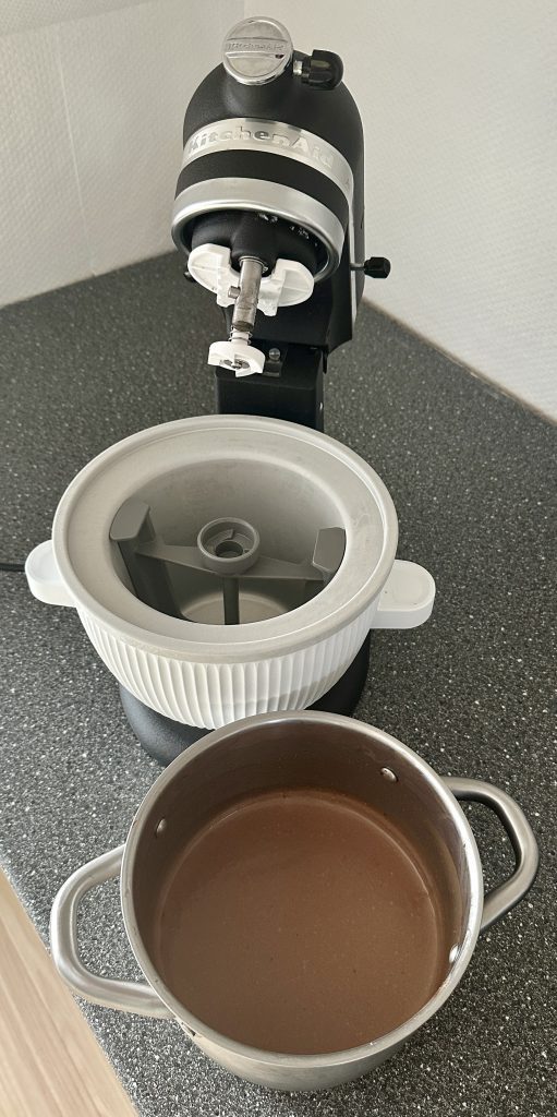 KitchenAid Speiseeisbereiter Nutella-Eis selber machen