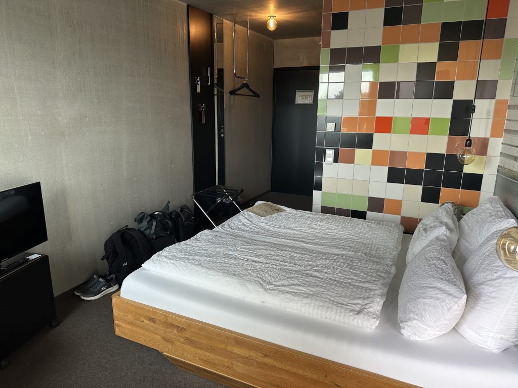 Zimmer im elferroms Hotel