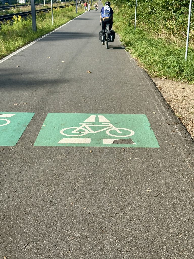 Fahrrad Autobahn bei Frankfurt