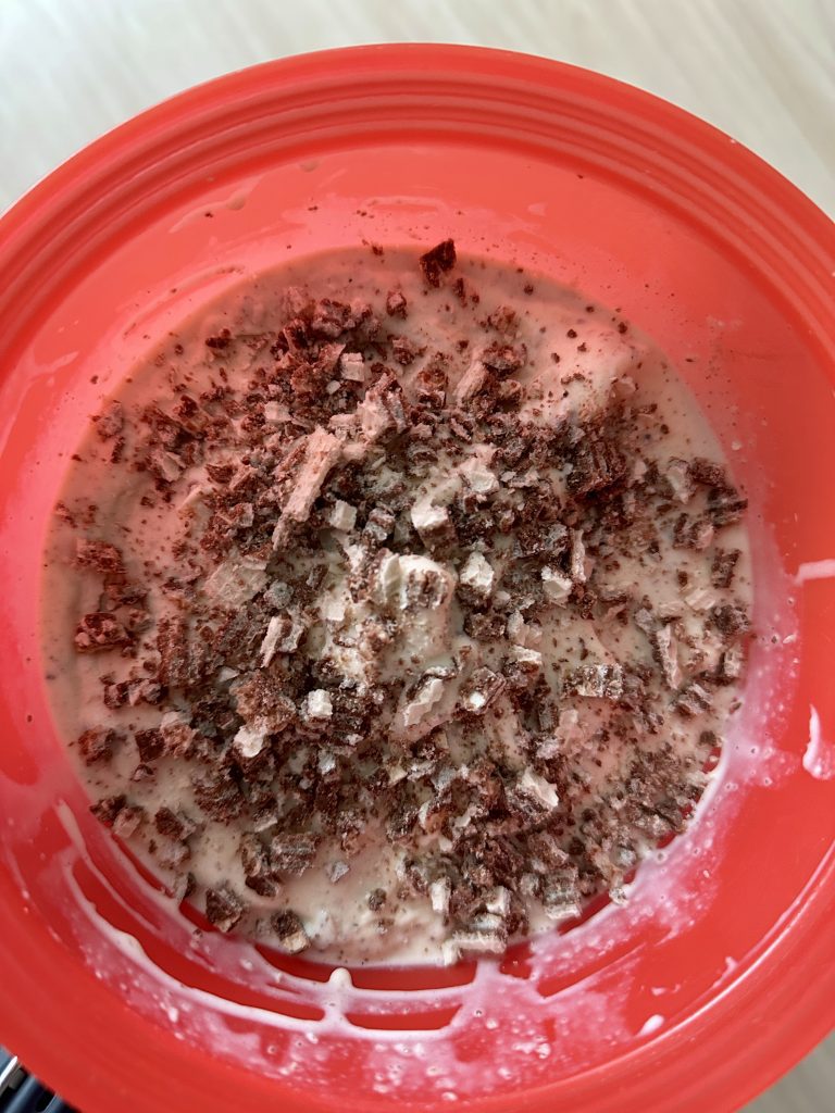 Fertiges und selbst gemachtes Mannerschnitten-Eis mit extra Mannerschnitten