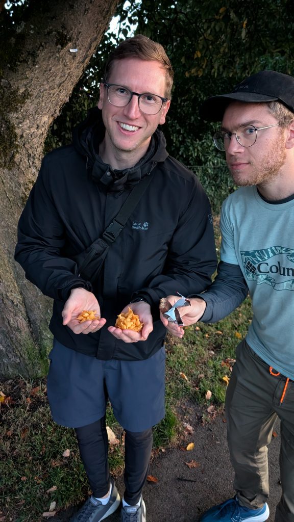 Ich beim Sündigen von Snacks