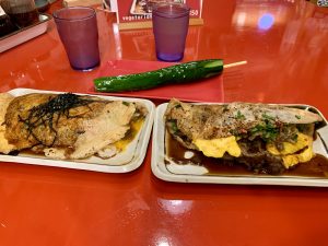 Zum Tagesabschluss gab es bei Issen Yoshoku eine herzhafte Spezialität zwischen Okonomiyaki und Kyoto-Streetfood